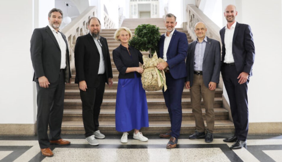 hollu-akademie-startschuss-fuer-die-partnerschaft-von-hollu-und-der-universität-innsbruck-gemeinsam-neue-wege-gehen hollu-akademie-startschuss-fuer-die-partnerschaft-von-hollu-und-der-universität-innsbruck-gemeinsam-neue-wege-gehen
